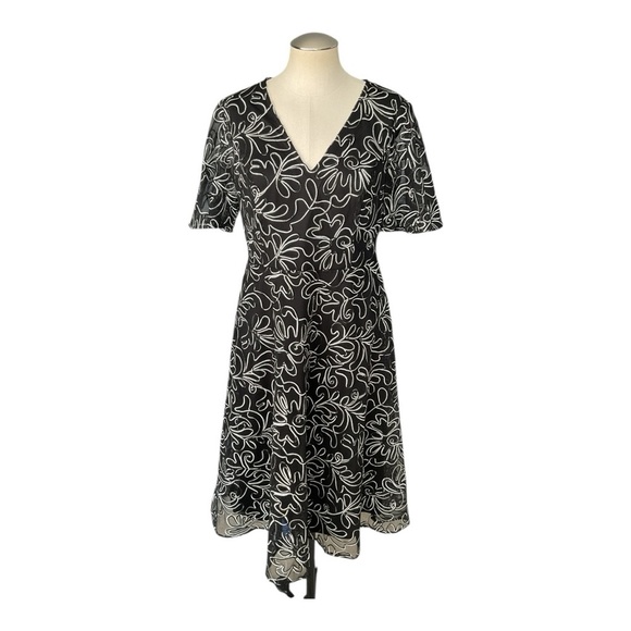 Tommy Hilfiger Black Embroidered Dress Silver Swirl Back Zip Size 8 - Picture 2 of 9